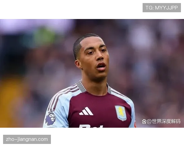 蒂莱曼斯攻防枢纽表现 阿斯顿维拉定位球战术核心作用凸显